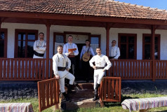 Вокально-инструментальный ансамбль народных песен