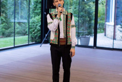 Виктор Дэнуцэ