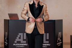 Александр Лазарев