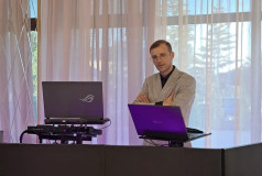 Александр Лазарев