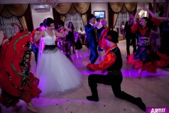 Танцоры на свадьбу TINERETEA