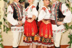 Танцоры IZVORAS
