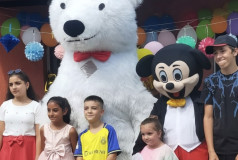 VIP. SURPRIZĂ URSUL. ANIMATORI. CLOVN MAGICIAN ARLECHINO.