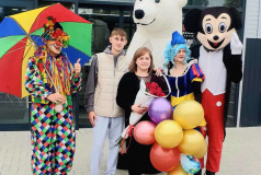 VIP. SURPRIZĂ URSUL. ANIMATORI. CLOVN MAGICIAN ARLECHINO.