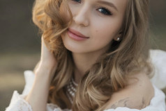 Юлия Лавренко