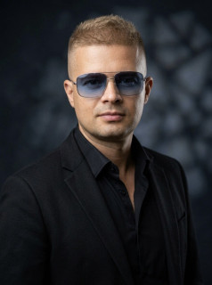 DJ NEXi